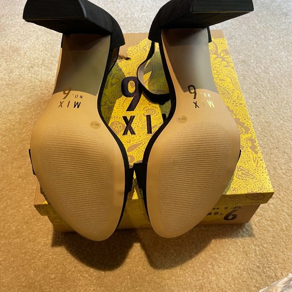 Mix No. 6 "Cym" Black Microsuede Stack Heel - Size 10 NIB - Picture 5 of 5
